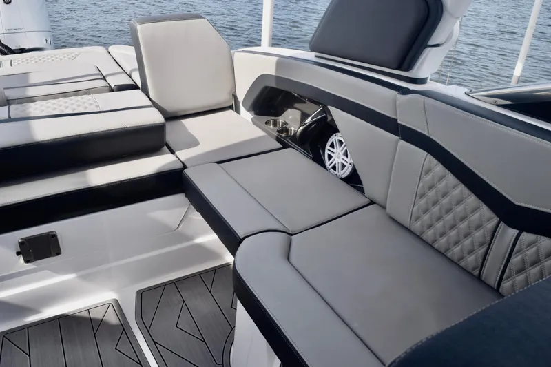 Slide: The Image of 2025 Monterey 275SS Super Sport boat interior with luxurious seating and modern design. - 45
