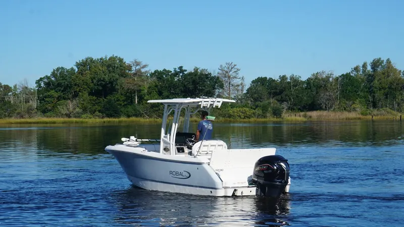 Slide: The Image of Robalo R230 Center Console 2021 - 3