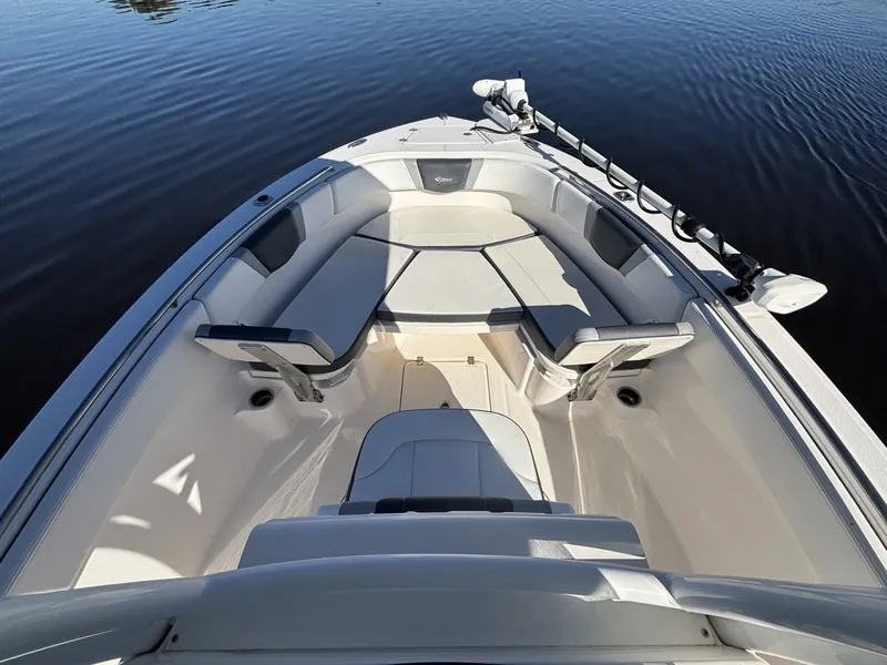 Slide: The Image of Robalo R230 Center Console 2021 - 7
