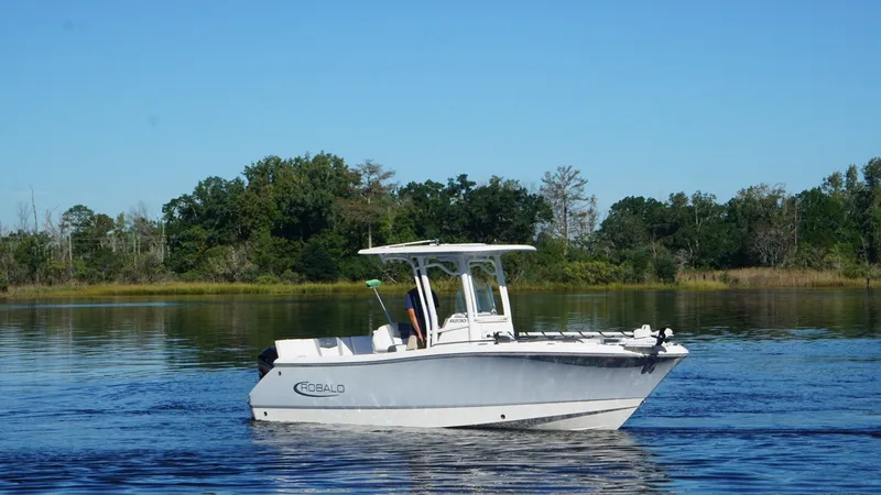 Slide: The Image of Robalo R230 Center Console 2021 - 4