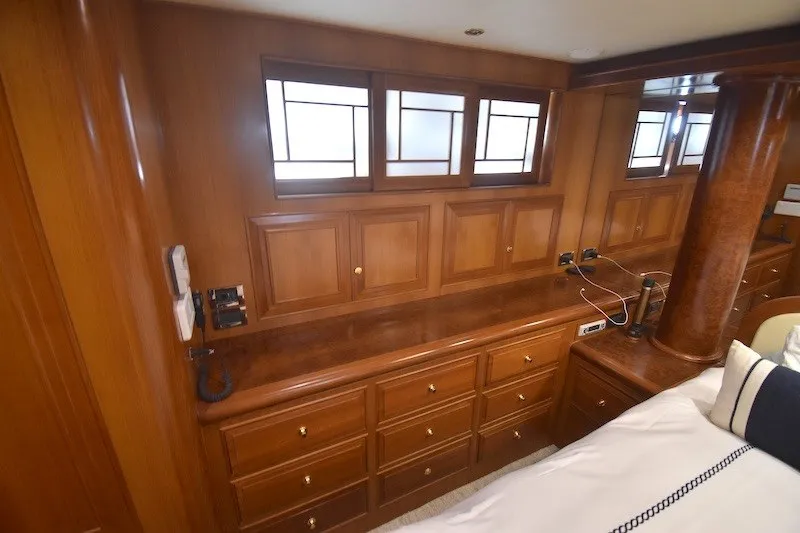 Slide: The Image of Luxurious wood interior of 2004 Ocean Alexander 58 Pilothouse yacht cabin. - 25