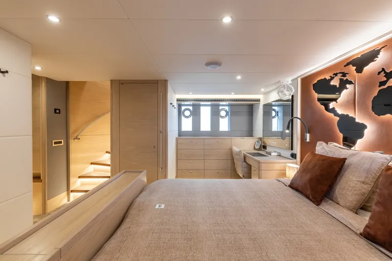 Slide: The Image of Boat photo - 31