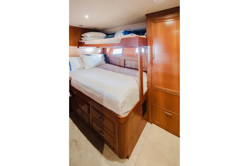 Slide: The Image of Luxurious cabin interior of 1999 Ocean Alexander 680 Classicco yacht with wooden furnishings. - 71