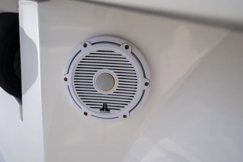 Slide: The Image of Speaker on 2023 Front Runner 39 Center Console boat, featuring JL Audio branding. - 39