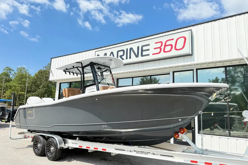 The Image of 2027 Sea Hunt Ultra 275SE boat on trailer at Marine 360 dealership. - 0