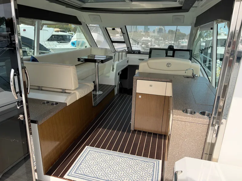 Slide: The Image of Cruisers 48 Cantius 2011 - 26