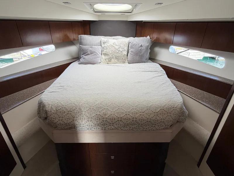 Slide: The Image of Cruisers 48 Cantius 2011 - 61