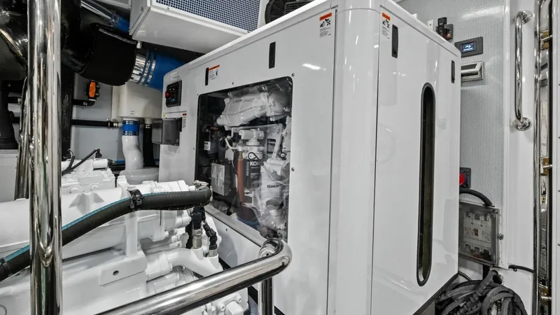 Slide: The Image of 2024 Marlow 90 V - Artemis II - 102