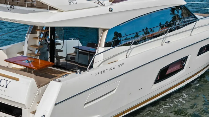 Slide: The Image of 2015 Prestige 550 'Legacy' - 80