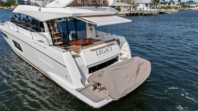 Slide: The Image of 2015 Prestige 550 'Legacy' - 76