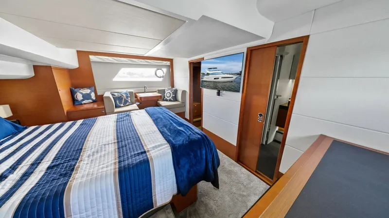 Slide: The Image of 2015 Prestige 550 'Legacy' - 37