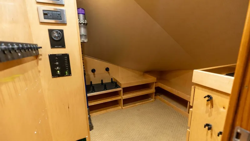 Slide: The Image of 2013 Viking 76 Convertible- REEL FIRE-Storage - 23