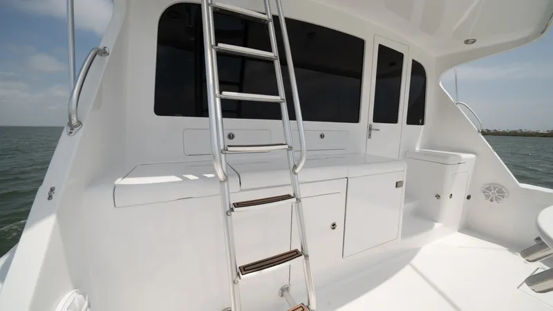 Slide: The Image of 2002 Cabo 43 Convertible - 37