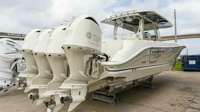 Slide: The Image of 2018 Hydra-Sports 42 Siesta - 24