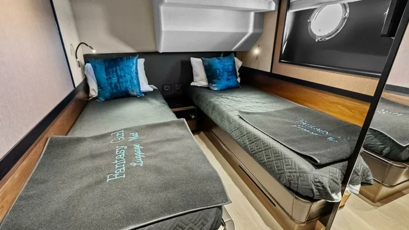 Slide: The Image of Twin Guest Cabin with Porthole - 31