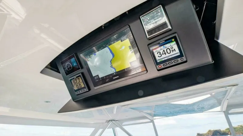 Slide: The Image of Flybridge Electronics Console - 46