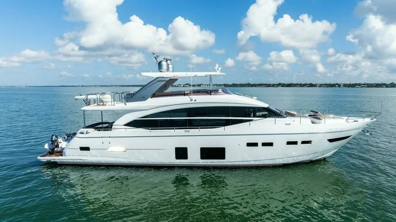 Slide: The Image of 2018 Princess Y75 Motor Yacht - 69