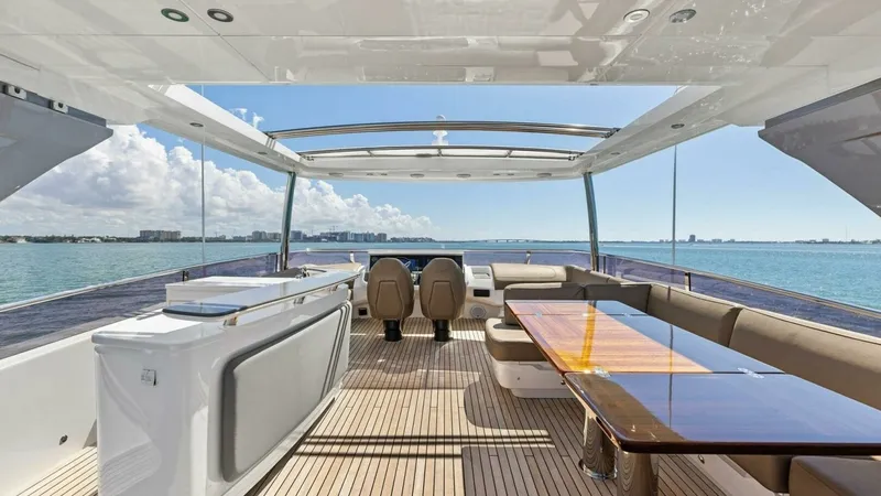 Slide: The Image of 2018 Princess Y75 Motor Yacht - 47