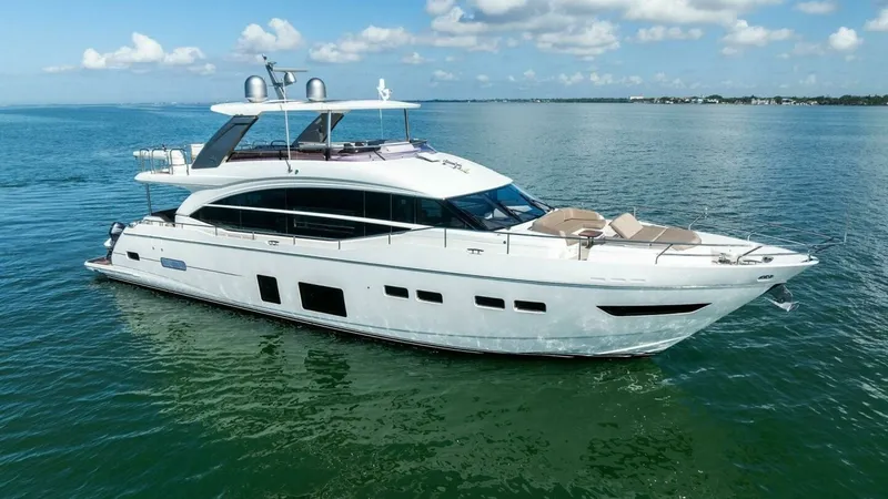 Slide: The Image of 2018 Princess Y75 Motor Yacht - 70