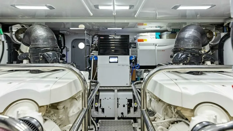 Slide: The Image of 2018 Princess Y75 Motor Yacht - 60