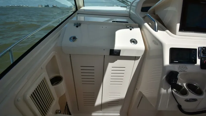 Slide: The Image of 2016 Grady-White 330 Express - 14
