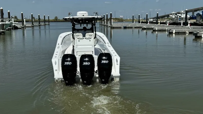 Slide: The Image of 2022 Onslow Bay 33 TE - 49