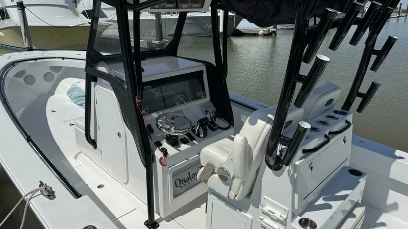 Slide: The Image of 2022 Onslow Bay 33 TE - 15