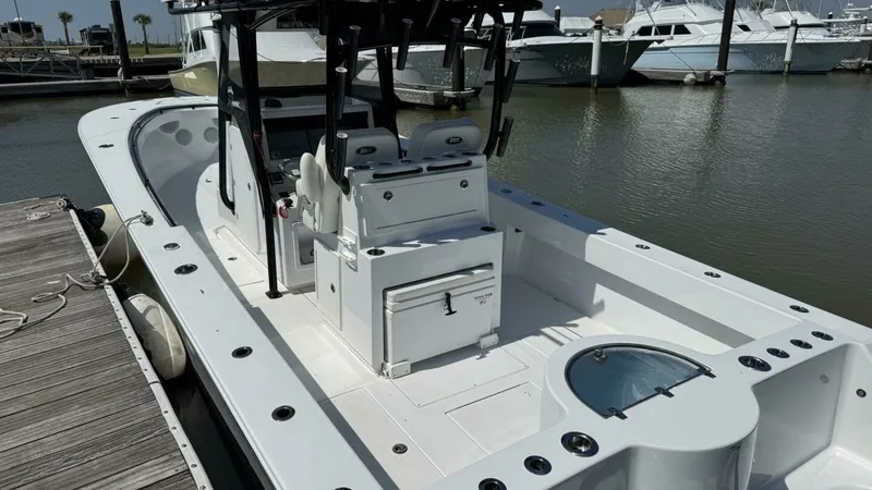 Slide: The Image of 2022 Onslow Bay 33 TE - 16