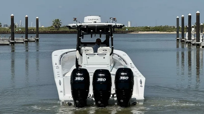 Slide: The Image of 2022 Onslow Bay 33 TE - 50