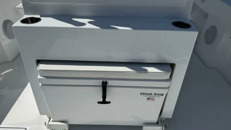 Slide: The Image of 2022 Onslow Bay 33 TE - 19