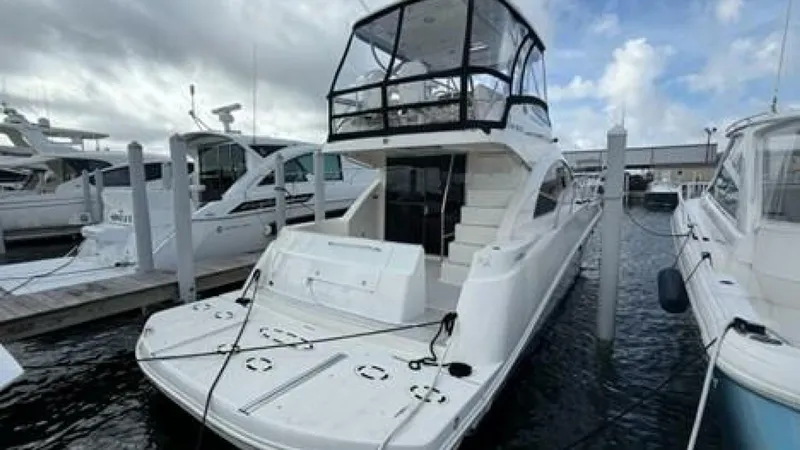 Slide: The Image of 2008 Sea Ray 47 Sedan Bridge - Profile - 28