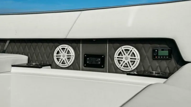 Slide: The Image of 2023 Monterey 385 SS - Speakers - 14