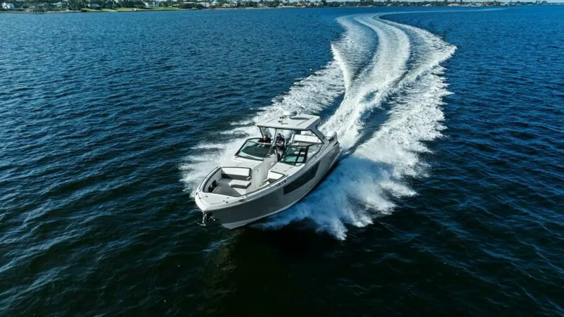 Slide: The Image of 2023 Monterey 385 SS - Profile - 55