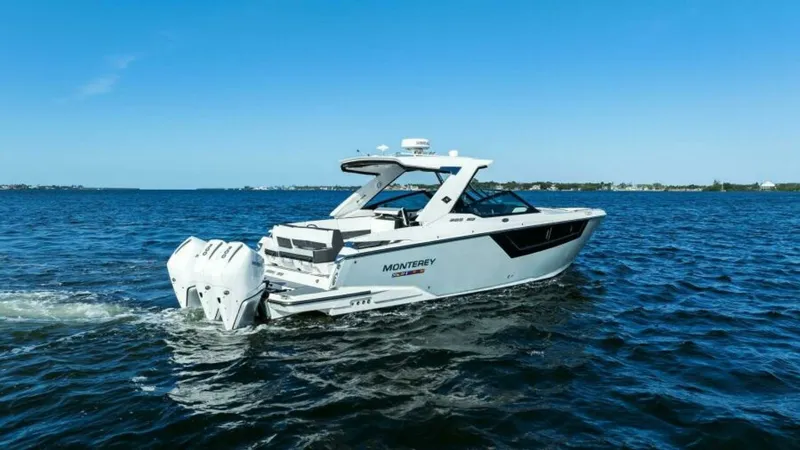 Slide: The Image of 2023 Monterey 385 SS - Profile - 45