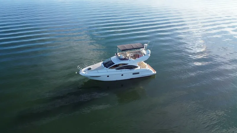 Slide: The Image of 2013 Azimut 40 Flybridge - 2