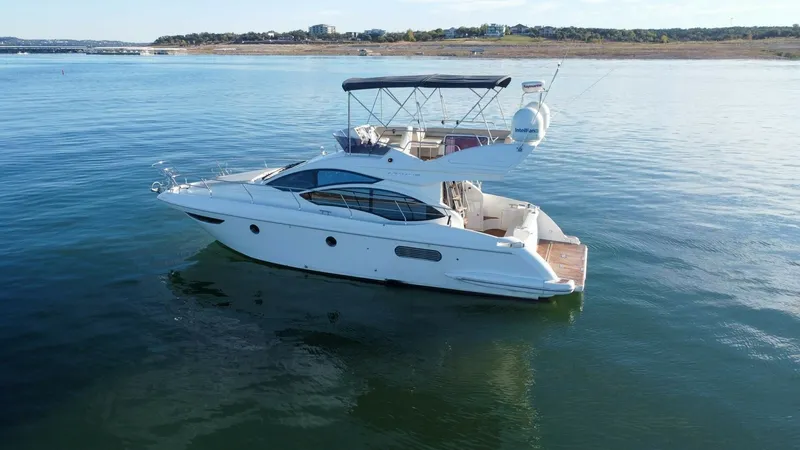 Slide: The Image of 2013 Azimut 40 Flybridge - 9