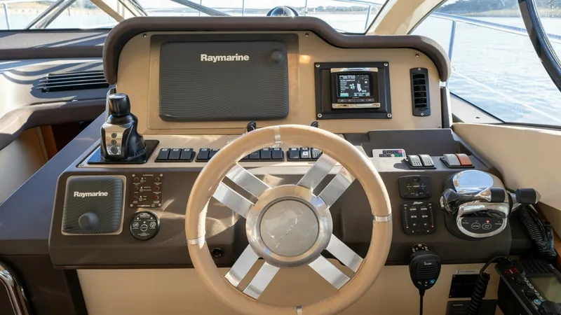 Slide: The Image of 2013 Azimut 40 Flybridge - 13