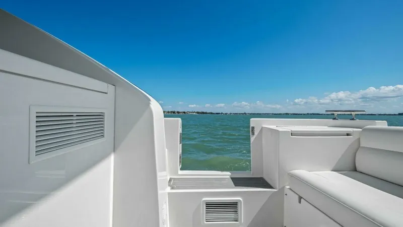 Slide: The Image of 2018 Outboard Express Catamaran 47 - 54