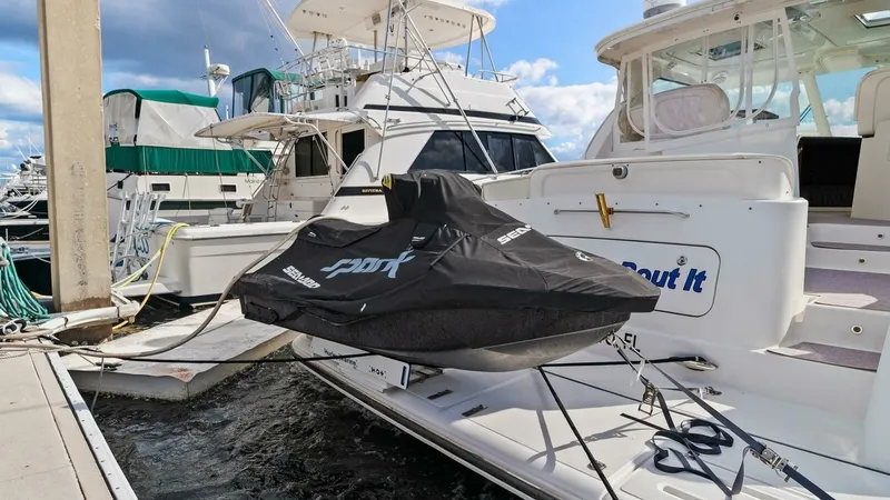 Slide: The Image of 2007 Tiara Yachts 4300 Sovran - Aft Deck - 38