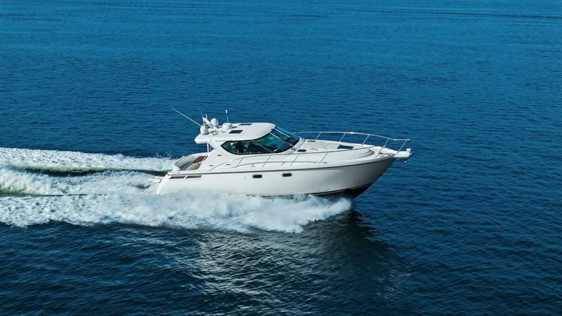 Slide: The Image of 007 Tiara Yachts 4300 Sovran - Profile - 51