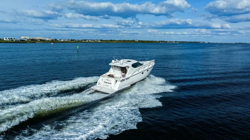 Slide: The Image of 007 Tiara Yachts 4300 Sovran - Profile - 48