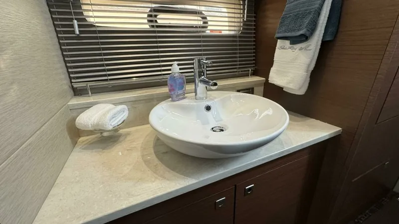 Slide: The Image of 2016 Sea Ray 470 Sundancer 'Lopez Cove II' - VIP Head - 22