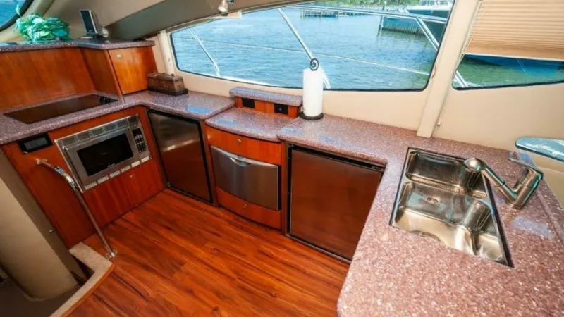 Slide: The Image of 2006 47 Cruisers Galley - 2