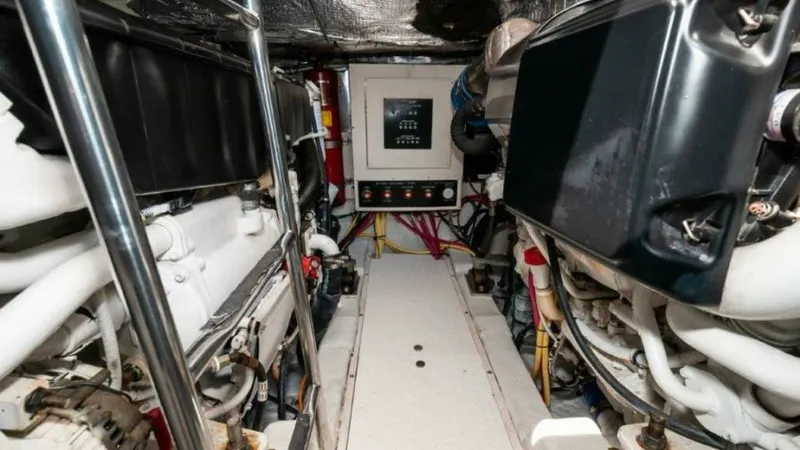 Slide: The Image of 2006 47 Cruisers Engine Room - 33