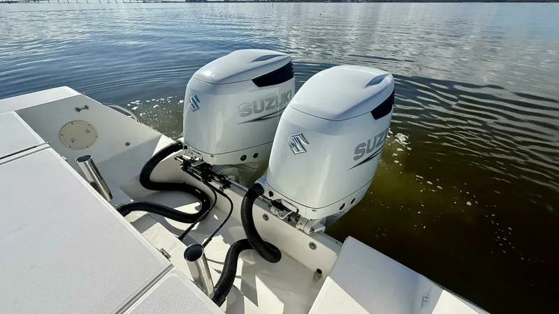 Slide: The Image of 2006 Regulator 29 FS PERSERVERANCE - 41