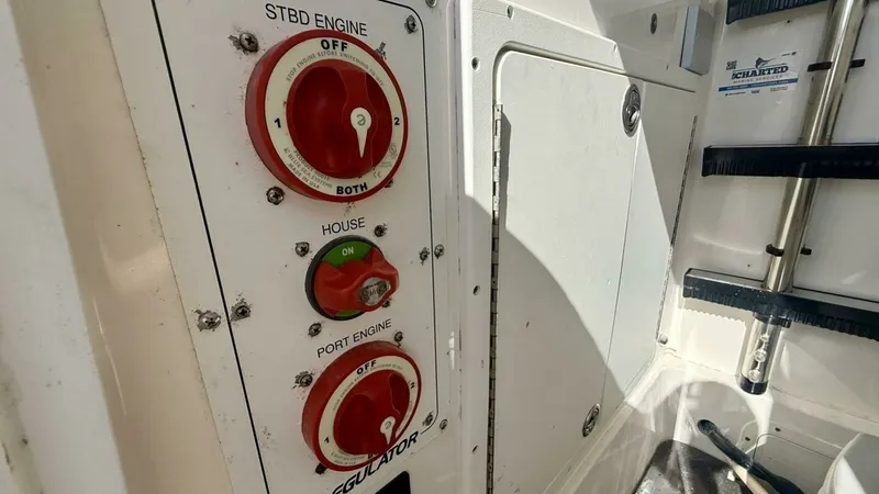 Slide: The Image of 2006 Regulator 29 FS PERSERVERANCE - 35