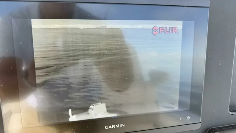 Slide: The Image of 2006 Regulator 29 FS PERSERVERANCE - 21