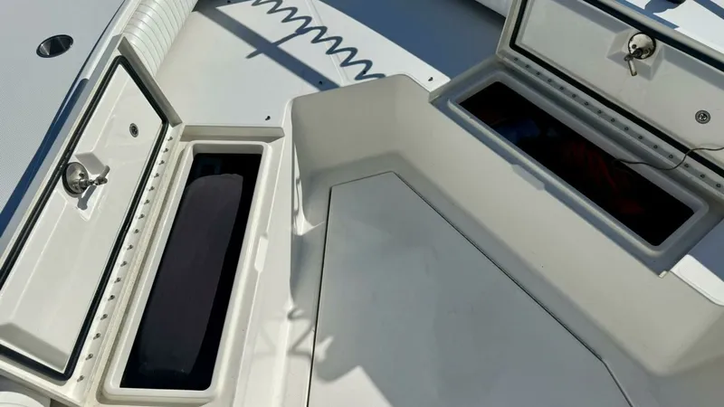 Slide: The Image of 2006 Regulator 29 FS PERSERVERANCE - 31