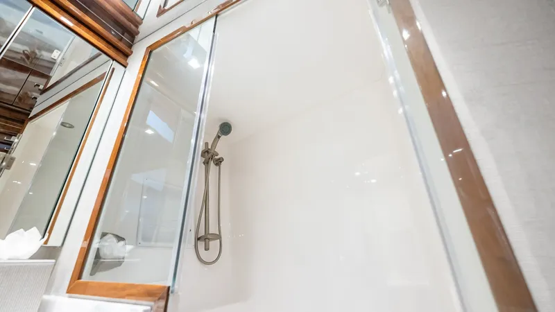 Slide: The Image of Luxurious Enclosed Shower - 52