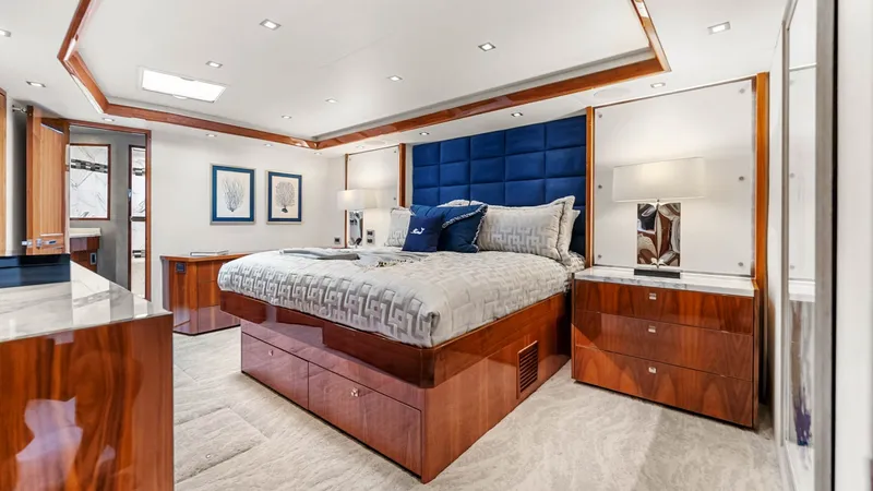 Slide: The Image of Luxurious Master Stateroom - 4